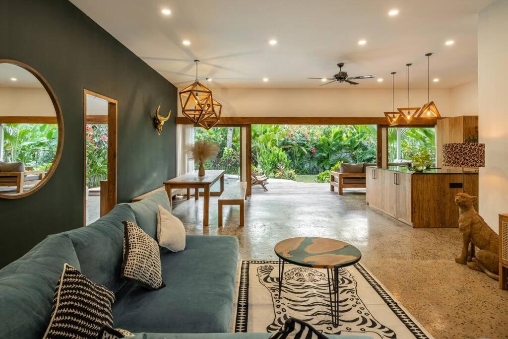 Designer New 3Bdr - Lush Garden+Pool Villa Gili Trawangan Exterior photo